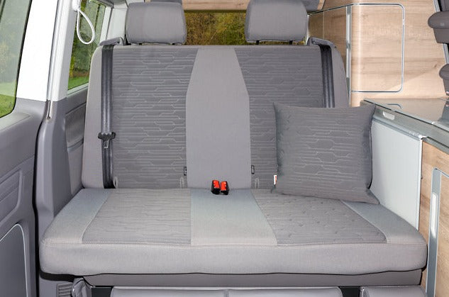 Second Skin®| Schonbezug 2er-Bank, Design | "Circuit/Palladium" | VW T6.1/T6 Ocean/Coast | 100705766 - better-camper.de | Mense GmbH