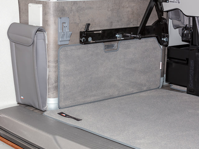 Schutzmatte | Schrank Heckladeraum | "Palladium" | VW T6.1 California (ohne Beach) | links | 100708630 - better-camper.de | Mense GmbH