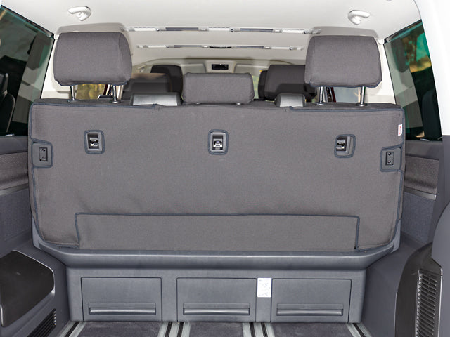 Second Skin® | Schonbezug 3er-Bank mit Mittelarmlehne | Design "Circuit/Titanschwarz" | VW T6.1 Multivan/California Beach | 100705780 - better-camper.de | Mense GmbH