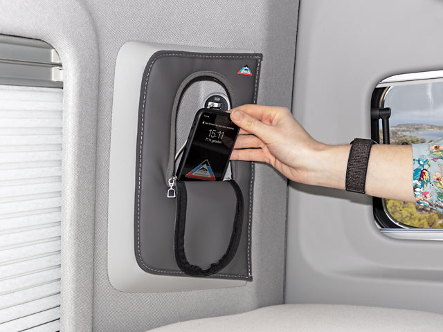 4TOP | Abschluss für die Ablagemulden in der D-Säule 2er-Set | Grand California 680 | Design "Palladium" | 100706847 - better-camper.de | Mense GmbH