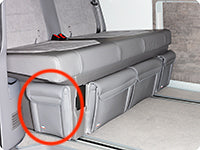Utility Bettkasten seitl. rechts o. D-Säule rechts, Design "Leder Palladium", VW T6.1/T6/T5 California | 100706802 - better-camper.de | Mense GmbH