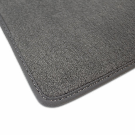 Veloursteppich | Fahrgastraum, 2 Schiebetüren, ohne Bodenschienen "Palladium" | T6.1 Beach Tour sowie Multivan 3er-Bank | 100708648