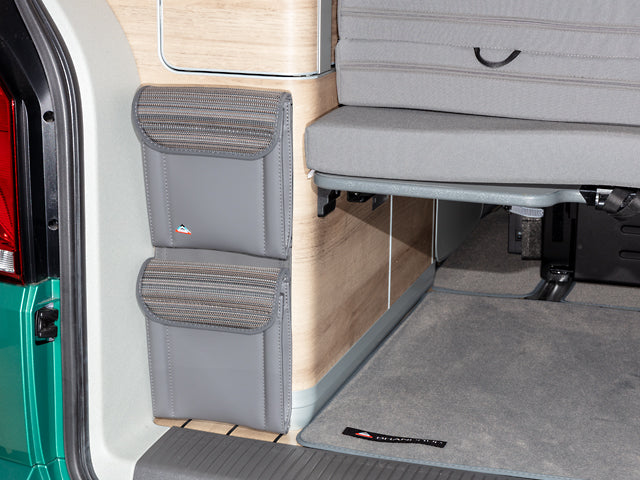 UTILITY | für Kleiderschrank Heck, 2 Taschen | VW T6.1 California Coast | 100706814 - better-camper.de | Mense GmbH