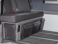 UTILITY | Bettkasten (2er-Bank) Vorderseite links | VW T6.1 California Beach | „Leder Titanschwarz" | 100706821 - better-camper.de | Mense GmbH