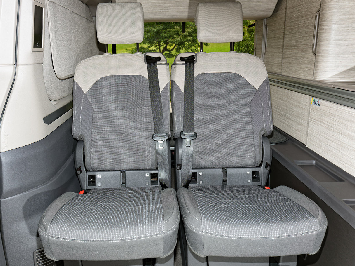 Second Skin® | Schonbezug Schlafsitz links | Design "Bright Dots Raven/Sandwick" | VW T7 California Ocean/Coast, Beach Tour/Camper| 100705787