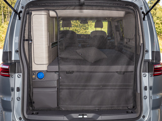 FLYOUT für Heckklappen-Öffnung mit Rundbogentür sowie mit Reißverschluss für Heckschrank | VW T7 California Ocean / Coast | 100150124