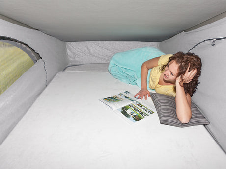 iXTEND® | Spannbettlaken Matratze im Aufstelldach | der VW T6 California ohne Aussparung | 100707606 - better-camper.de | Mense GmbH