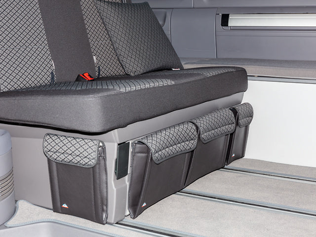 UTILITY | Bettkasten (2er-Bank) seitlich rechts und D-Säule rechts | VW T6.1 California Beach | 100706826 - better-camper.de | Mense GmbH