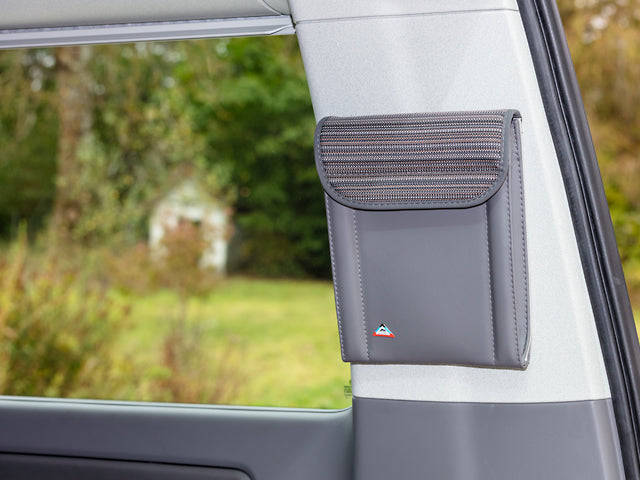 UTILITY | Bettkasten seitl. rechts o. D-Säule rechts | Design "Mixed Dots" | VW T6.1/T6/T5 California | 100706811 - better-camper.de | Mense GmbH