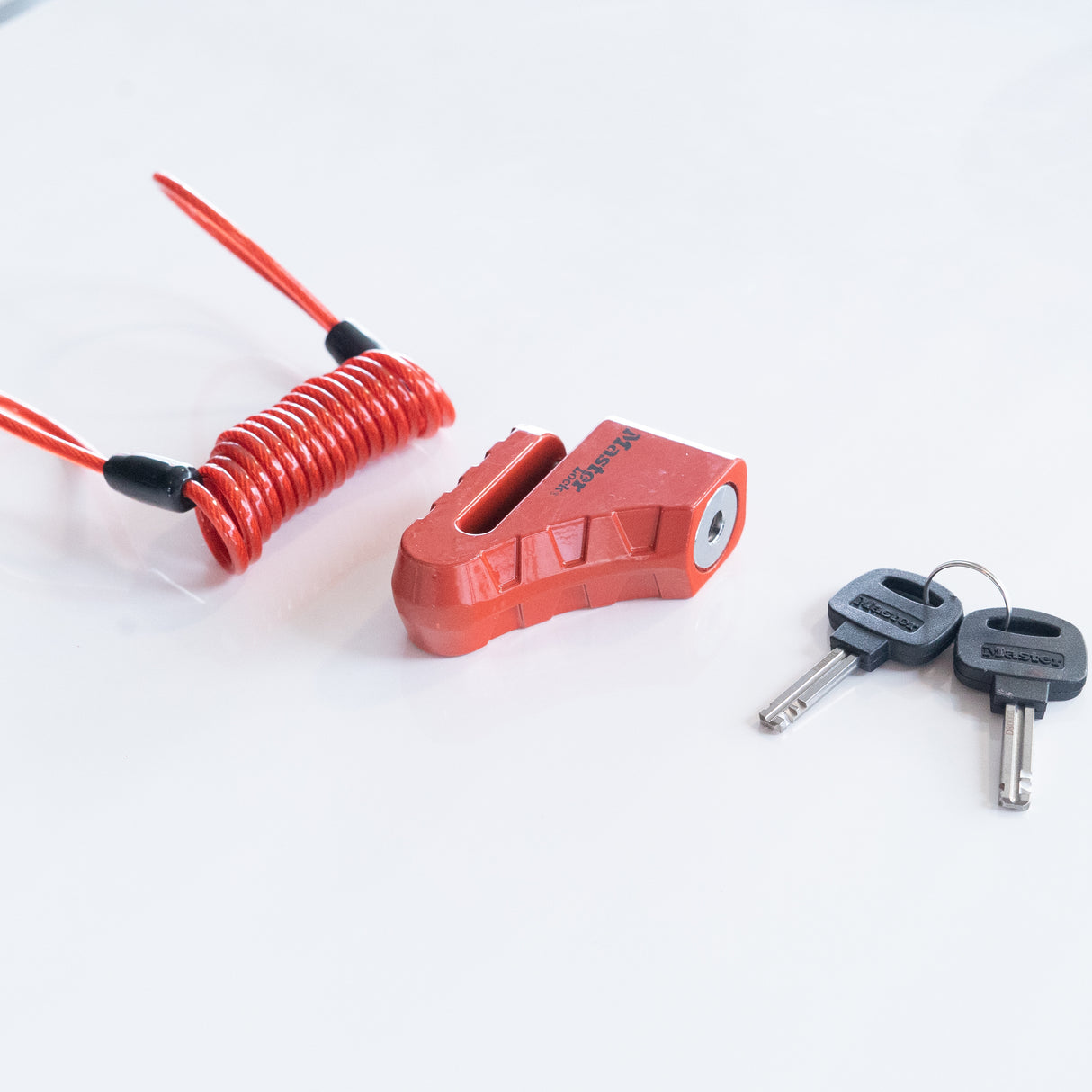 Bremsscheibenschloss 80 mm mit Riegeldurchmesser 5,5 mm - inkl. 3 Schlüssel und Erinnerungskabel | 8303EURDPS - better-camper.de | Mense GmbH