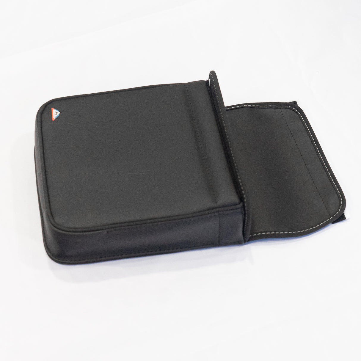 MULTIBOX® | VW T6 | für die rechte Fahrerhaustür | Design VW T6.1 „Leder Titanschwarz“ | 100706834 - better-camper.de | Mense GmbH