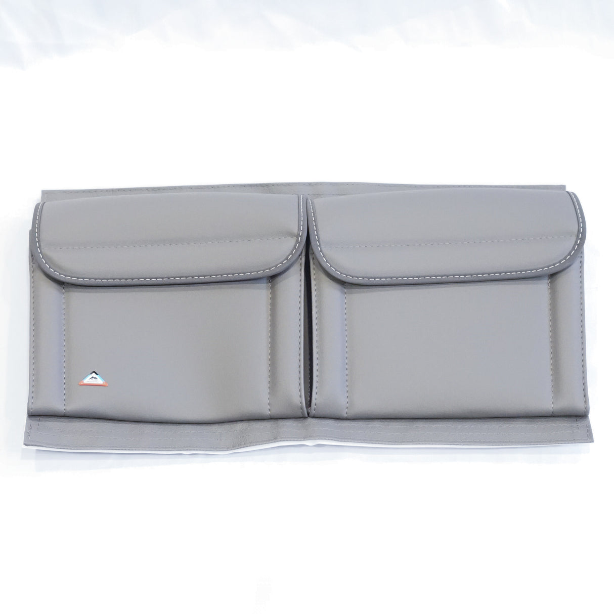 Utility Ablageschrank über Sitzgruppe | Design "Leder Palladium" | VW Grand Cal.680 | 100706846 - better-camper.de | Mense GmbH