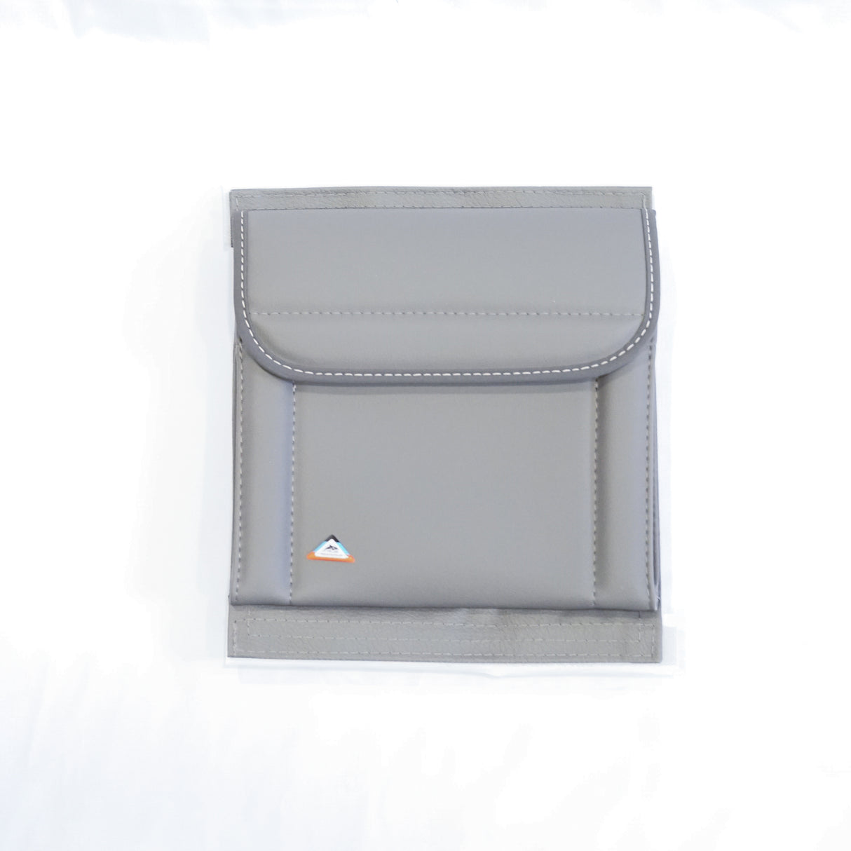 Utility Ablageschrank über Sitzgruppe | Design "Leder Palladium" | VW Grand Cal.680 | 100706845 - better-camper.de | Mense GmbH