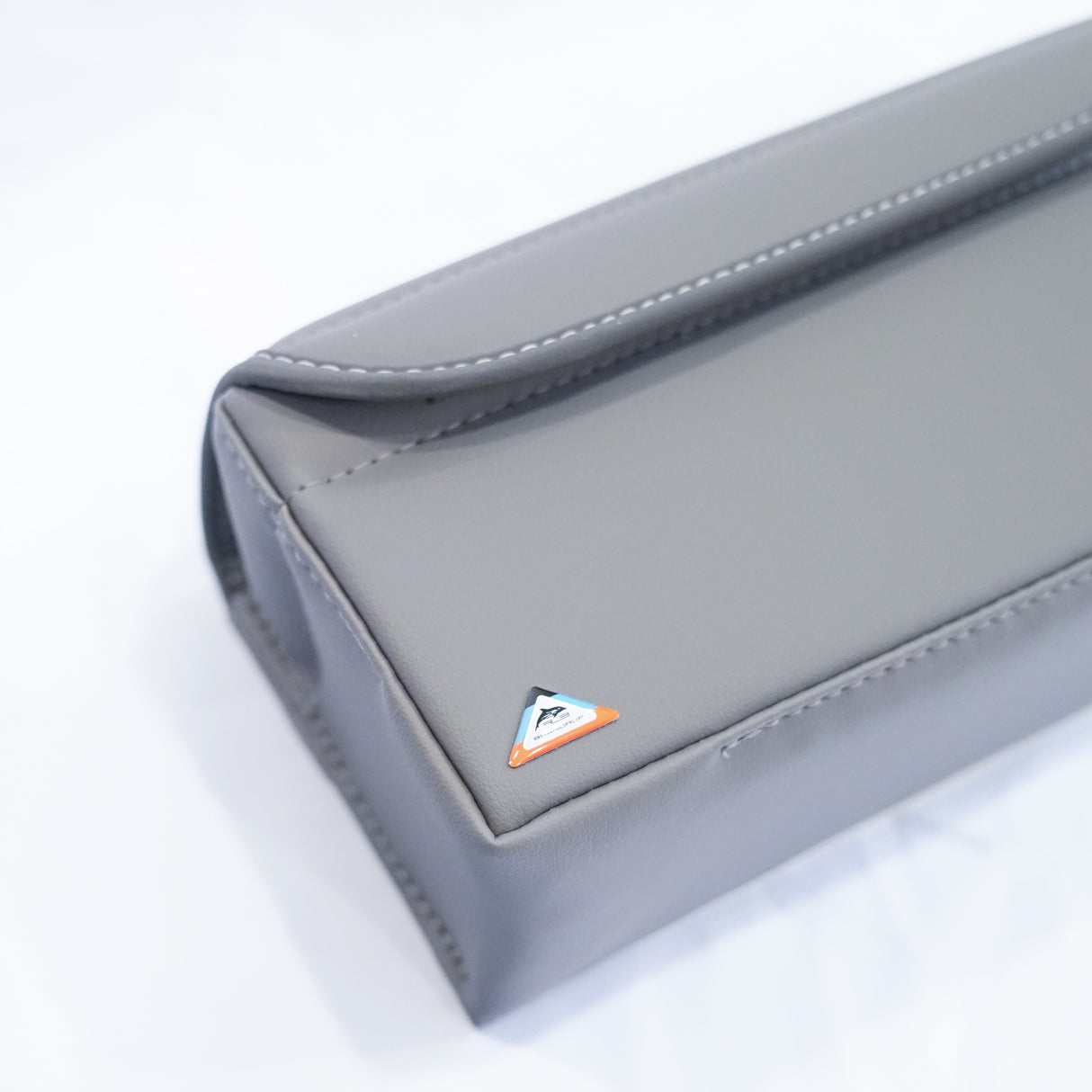 Utility Schrank Heck rechts | Design "Leder Palladium" | VW Grand Cal. 600/680 | 100706842 - better-camper.de | Mense GmbH