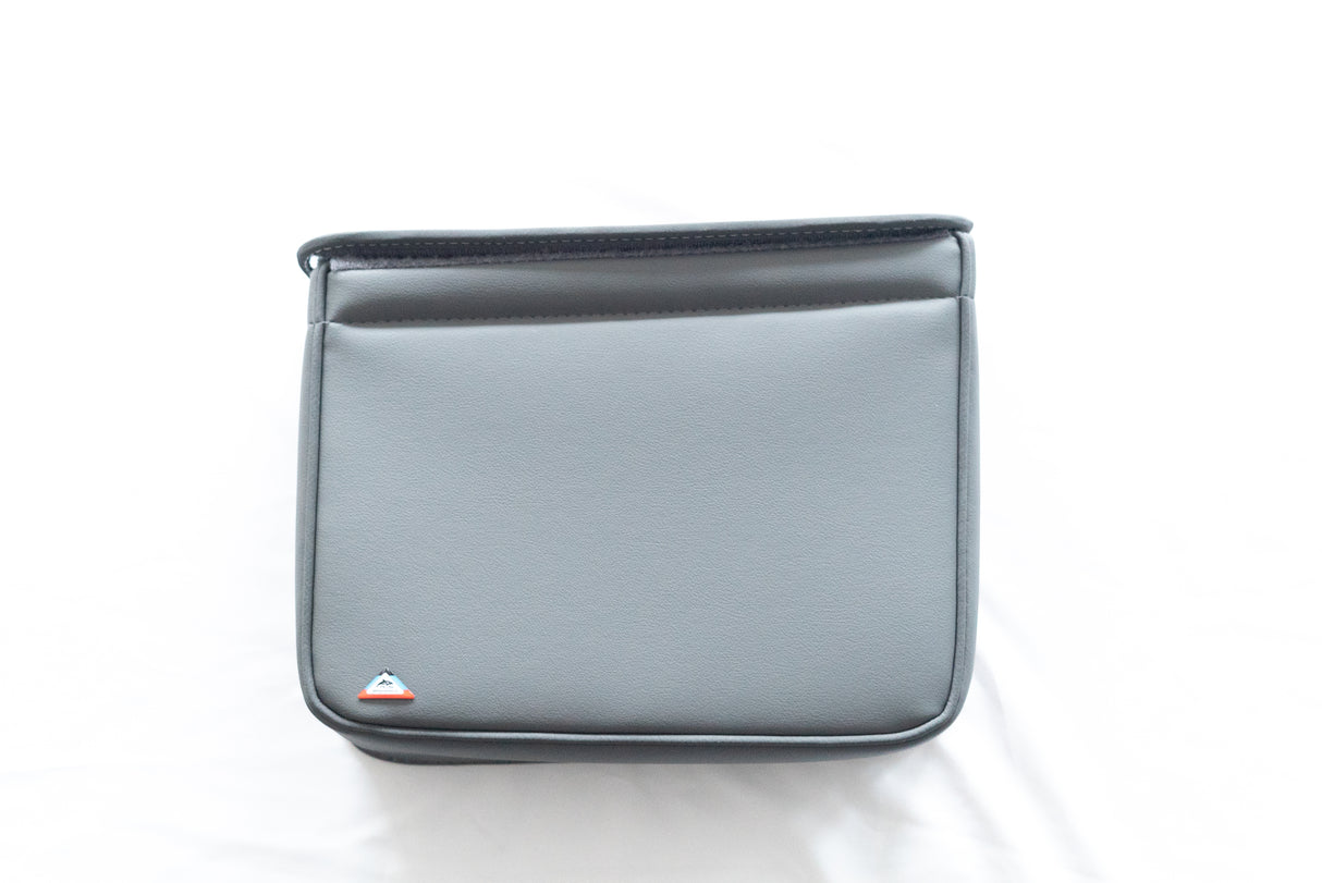 MULTIBOX® | Isoliertasche und/oder Abfallbehälter | VW Grand California rechte FH-Tür, | "Leder Palladium" | 100706844 - better-camper.de | Mense GmbH