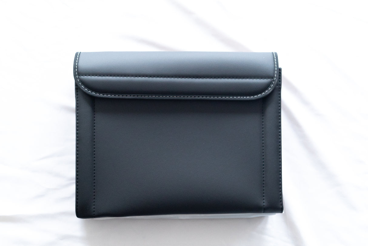 UTILITY | Bettkasten (2er-Bank) Vorderseite mit 2 Taschen | VW T6.1 California Beach | 100706820 - better-camper.de | Mense GmbH