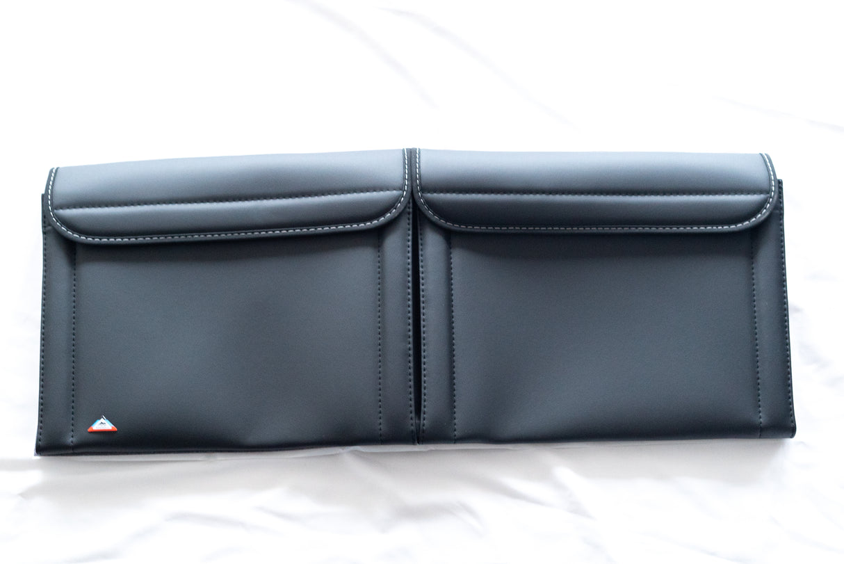 UTILITY | Bettkasten (2er-Bank) Vorderseite mit 2 Taschen | VW T6.1 California Beach | 100706820 - better-camper.de | Mense GmbH