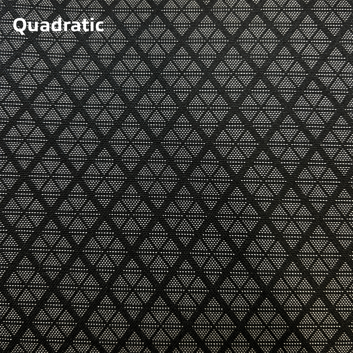 Second Skin® | Schonbezug 3er-Bank ohne Mittelarmlehne | Design "Quadratic" | VW T6.1 Multivan/ California Beach | 100705764 - better-camper.de | Mense GmbH