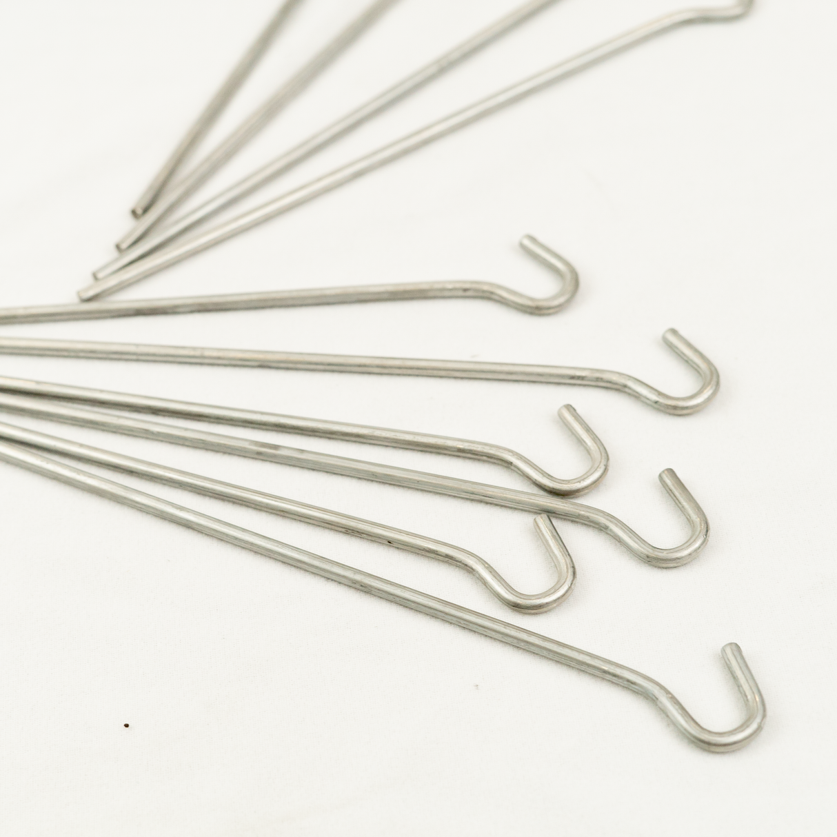 Hakenkopferdnagel, 22 cm, für harten Boden | 10 Stück | Z00400004 - better-camper.de | Mense GmbH