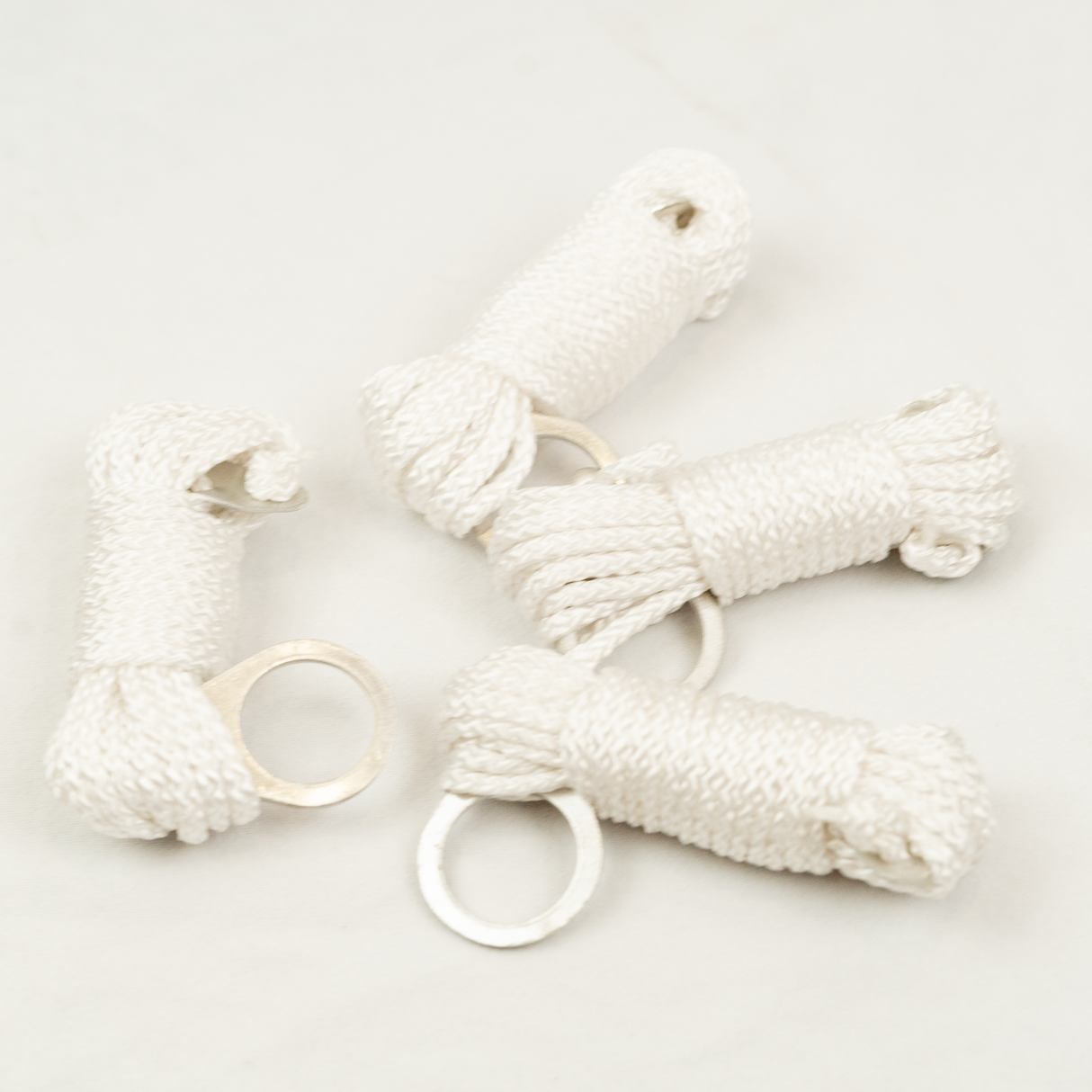 Zeltleine 4 m mit Dreilochspanner | 4 Stück | Z00400008 - better-camper.de | Mense GmbH