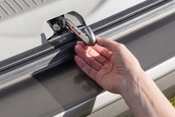 AIR-SAFE® Heckklappen-Aufsteller alle VW T6.1/T6/T5 mit Zuziehhilfe | 100150053 - better-camper.de | Mense GmbH
