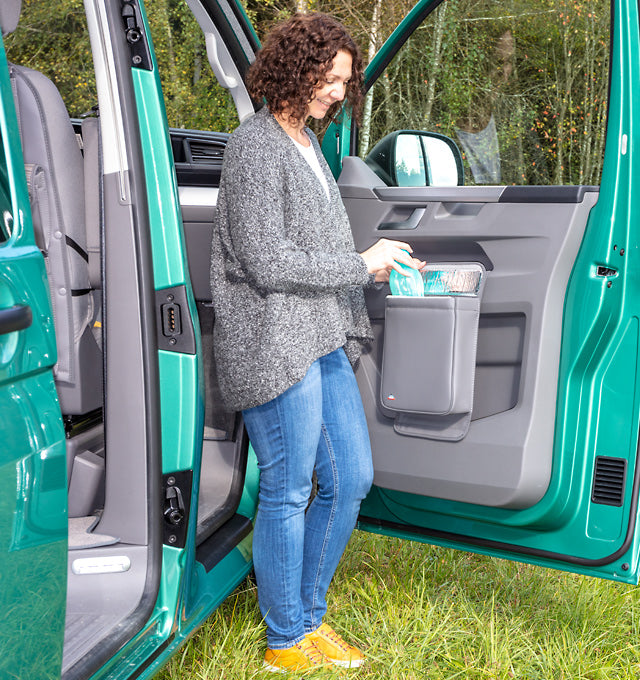 MULTIBOX® | Isoliertasche und/oder Abfallbehälter | VW T6.1 rechte FH-Tür | Design "Leder Palladium" | 100706836