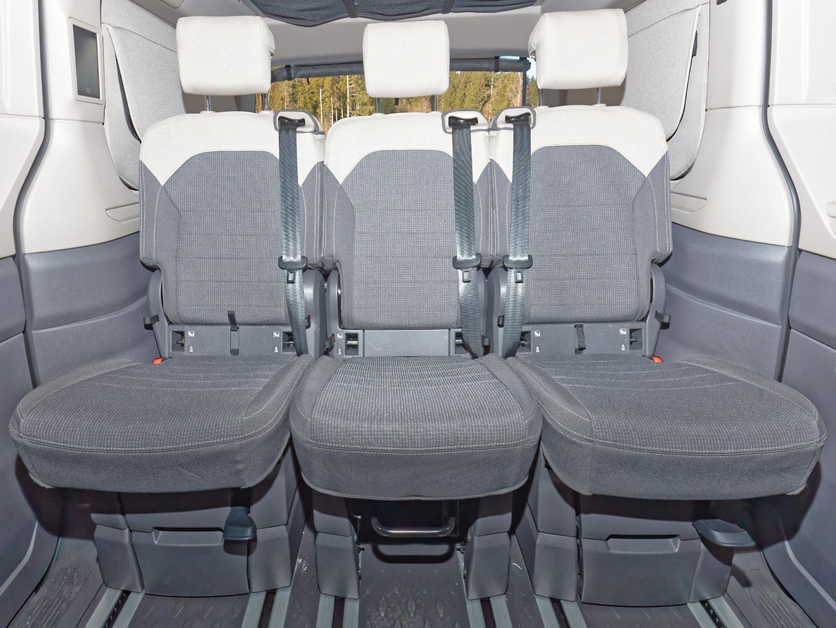 Second Skin® | Schonbezug Mittelsitz (2. Sitzreihe) | Design "Bright Dots" | VW T7 California Beach Tour/Camper| 100705793