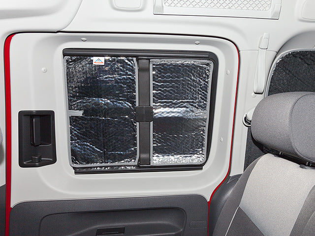 ISOLITE® | Inside Seitenfenster in Schiebetür links | VW Caddy 4/3 mit PKW-Verkleidung | 100701632