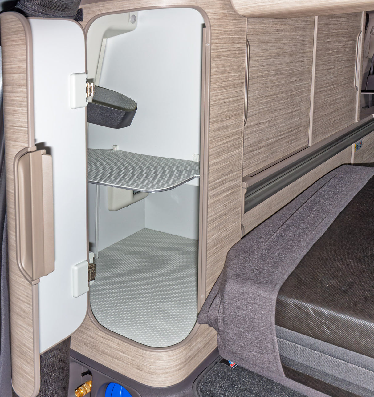 Antirutsch-/Schutzmatten 9er-Set | f. Schrankgefache | VW T7 California Ocean/Coast | 100704518