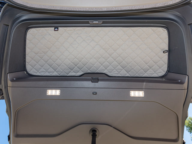 ISOLITE® | Extreme fürs Heckklappenfenster (mit Stühlen in Heckklappe) | VW T7 California | 100701679
