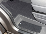 Veloursteppich | Set für beide Fahrerhaus-Trittstufen | VW T6.1 | Design „Titanschwarz" | 100708668