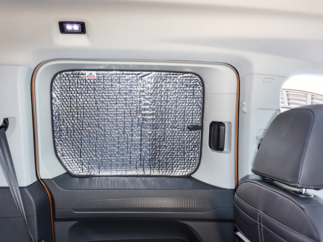 ISOLITE® | Inside Fenster in Schiebetür links | VW Caddy 5 / Caddy California mit kurzem Radstand | 100701653